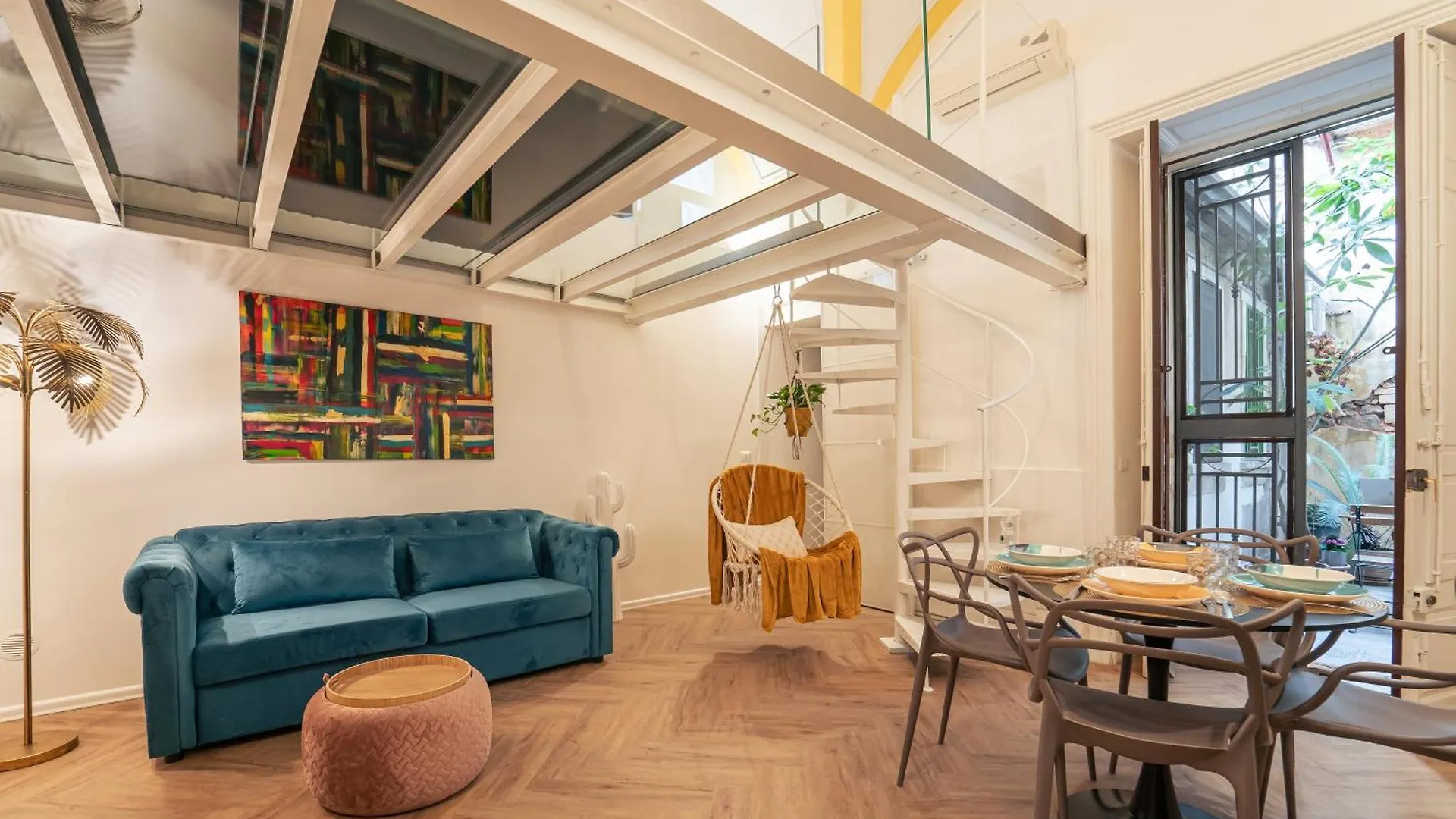 Modern Design Apartment In Historical City Center Catane